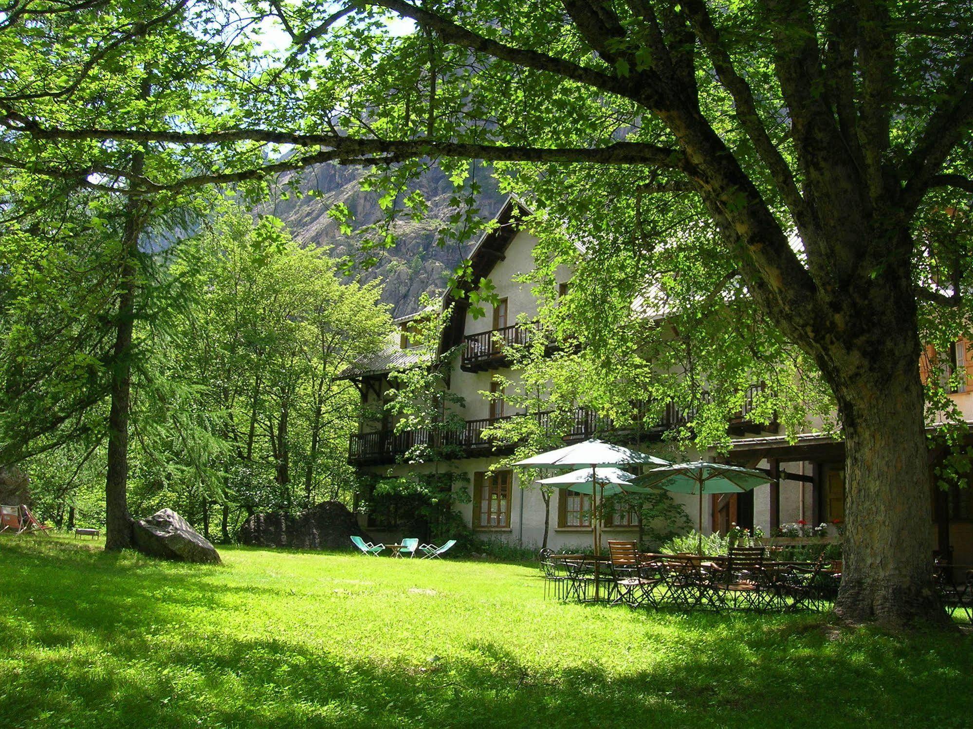 Chalet Hotel D'Ailefroide Exterior photo